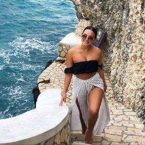 Black and white pants